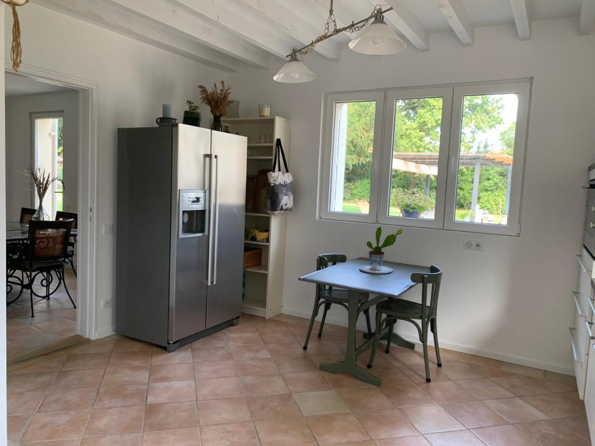 Batisse En Pierre XVII Siecle 115 M² Avec Terrasse Villa Ambares-et-Lagrave Exterior foto