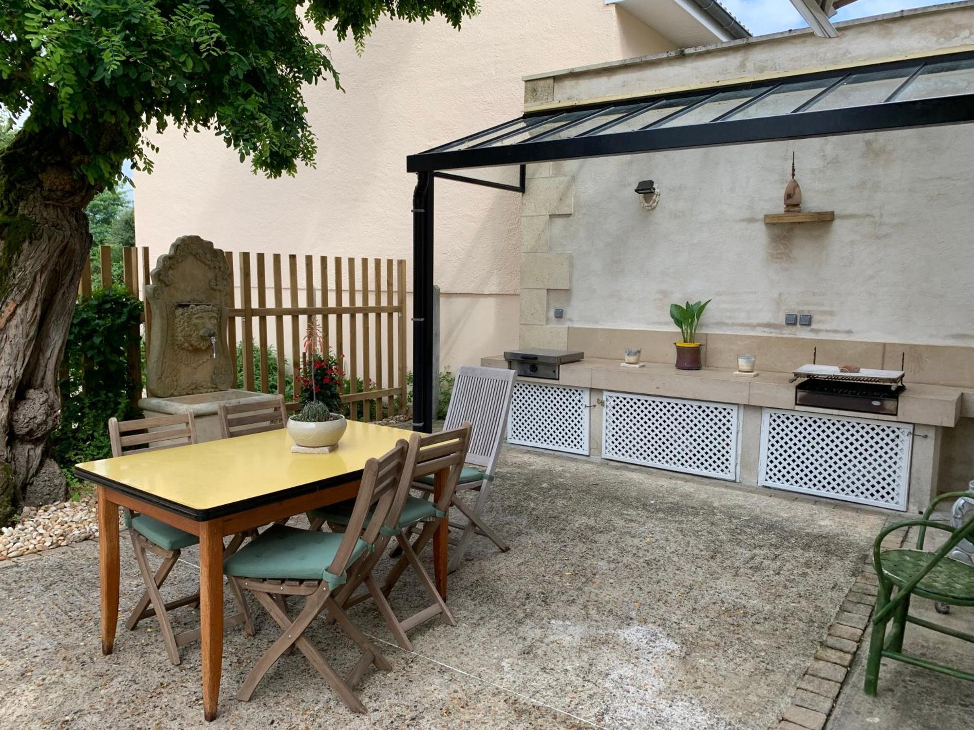 Batisse En Pierre XVII Siecle 115 M² Avec Terrasse Villa Ambares-et-Lagrave Exterior foto