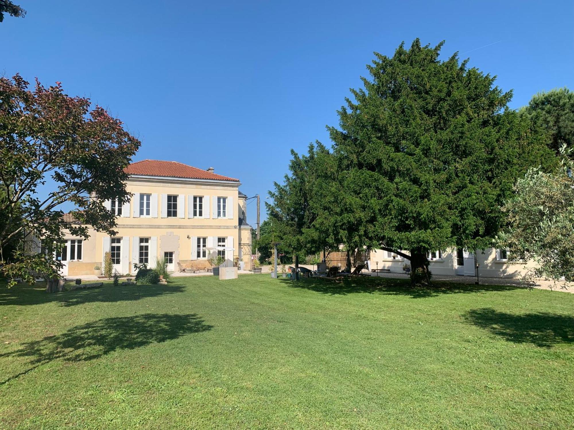 Batisse En Pierre XVII Siecle 115 M² Avec Terrasse Villa Ambares-et-Lagrave Exterior foto